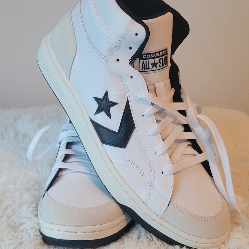 Men's Converse Pro Blaze Classic Mid Sneakers Size Men's 11 - Picture 2 of 5